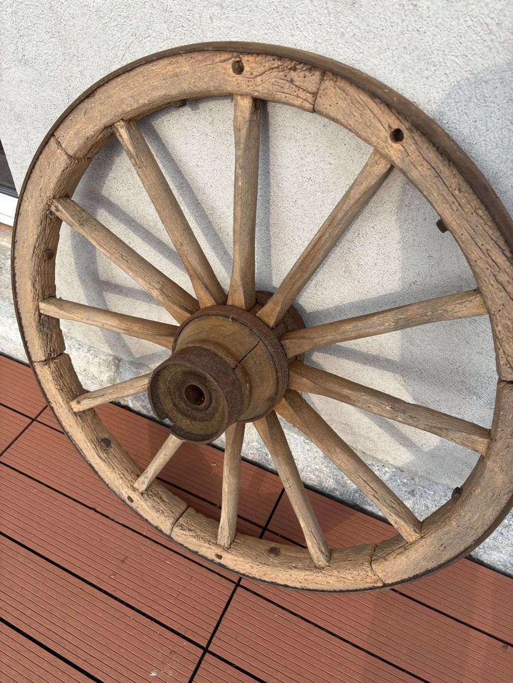 Pneumatici & Ruote complete: Antikes Wagenrad – Usato da Roggwil BE venduto da hausamsee14