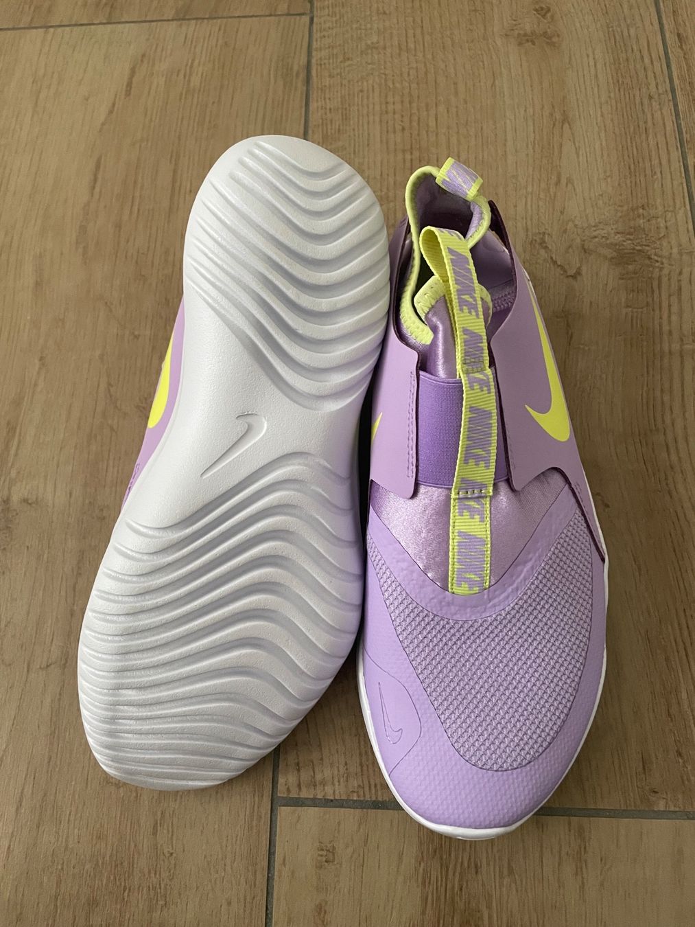 Nike Scarpe per ragazze: Nike Flex Runner (GS) Gr. 38 NEU – Nuovo e nell'imballaggio originale da Waltenschwil venduto da hansnine 3