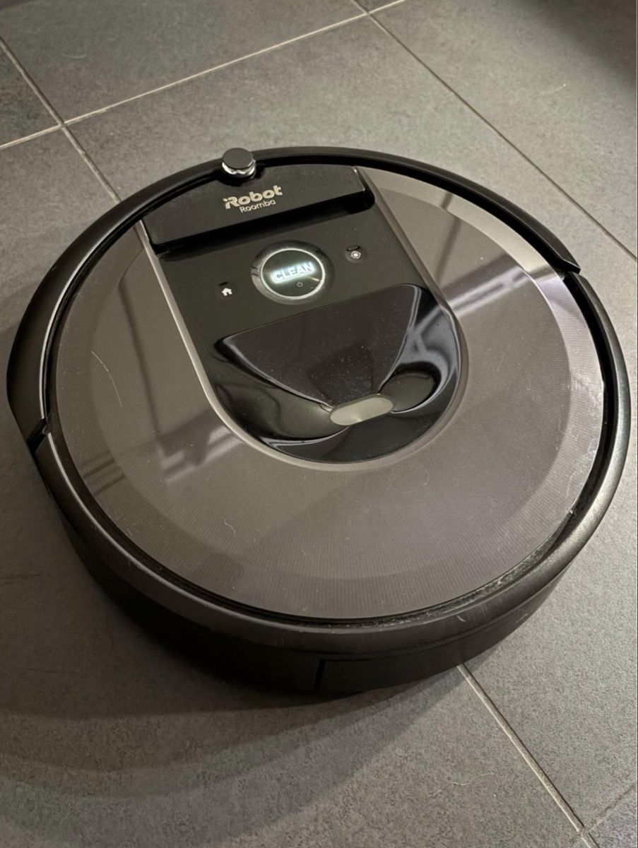 Irobot Staubsauger & Zubehör: Robot aspirateur iRobot i7 – Gebraucht aus Petit-Lancy von Tech25