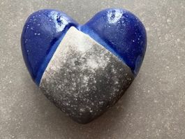 Herz aus Keramik, blaue Glasur, Deko selbstgemacht