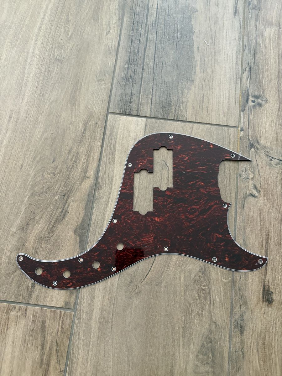 Musikinstrumente: E-Bass „Hammersmith“ / Kanada – Gebraucht aus Schneisingen von Rogtrader 8