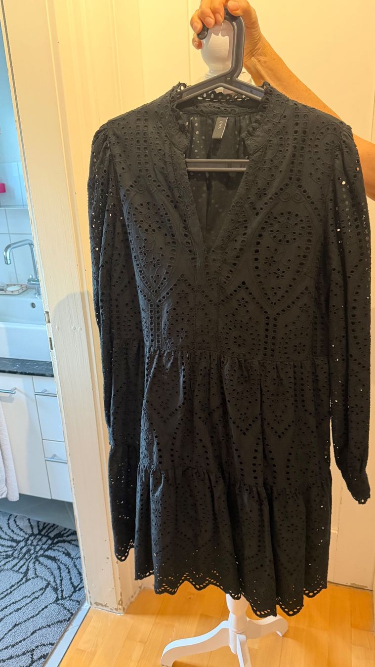 Vestiti: Schönes Kleid von Yas – Usato da Schaffhausen venduto da _queen_c