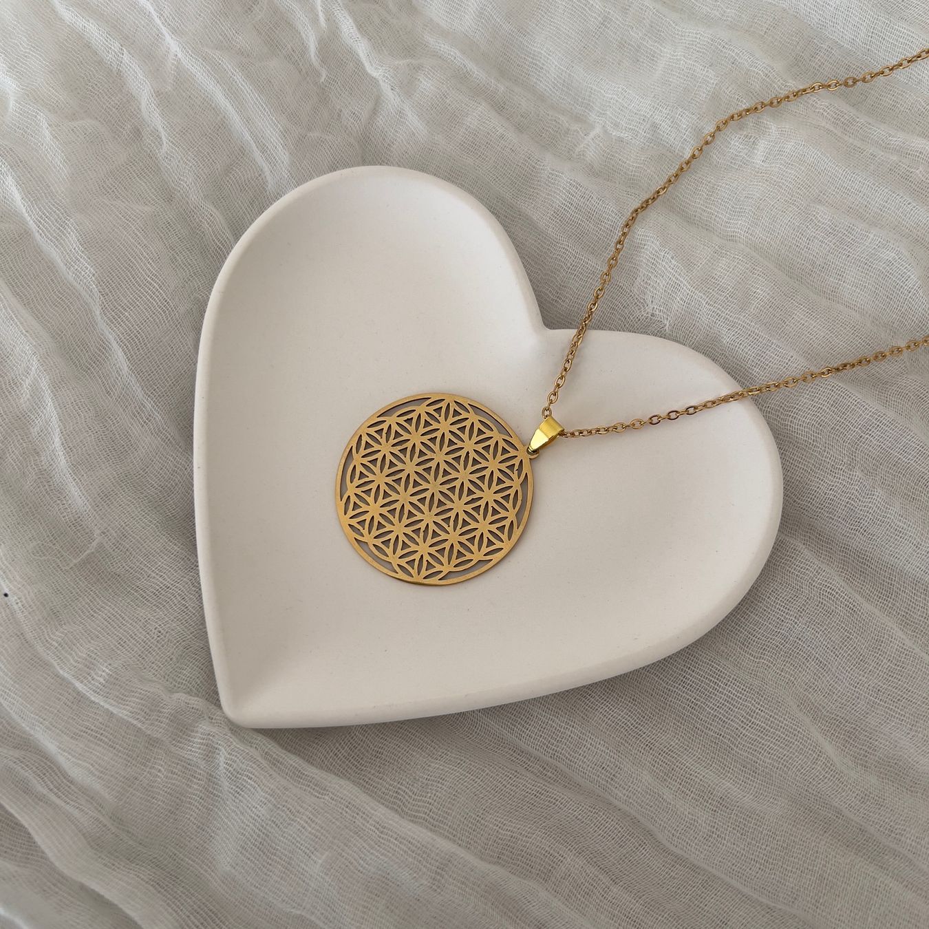 Ciondoli: Pendentif fleur de vie sur long collier – Nuovo e nell'imballaggio originale da Pully venduto da sunaddict 4
