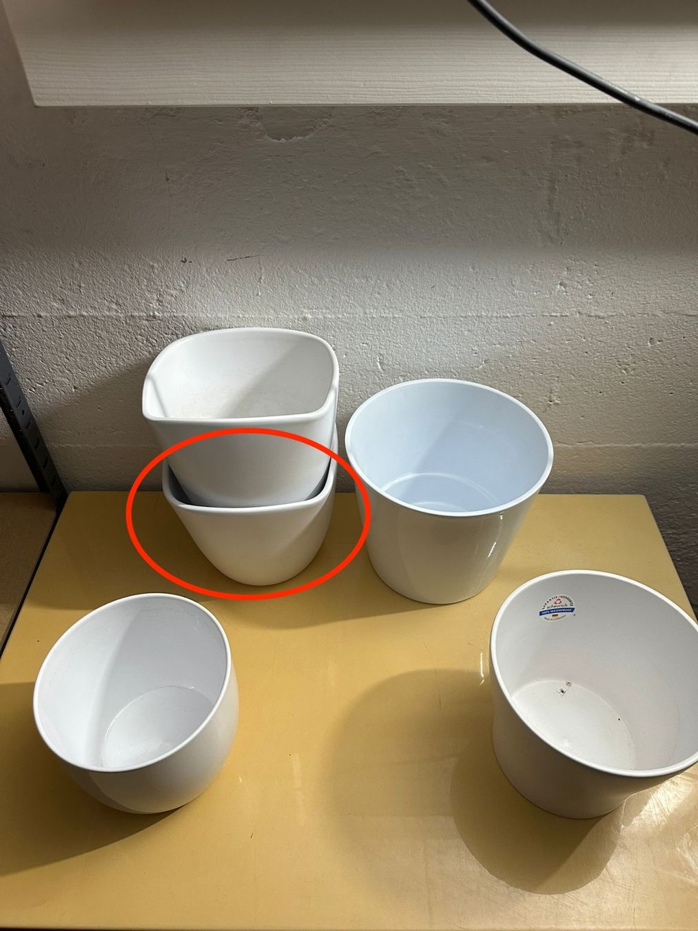 Blumentöpfe: Blumentopf Übertopf Durchmesser 16cm x H15cm – Gebraucht aus Zofingen von AJstuff 1