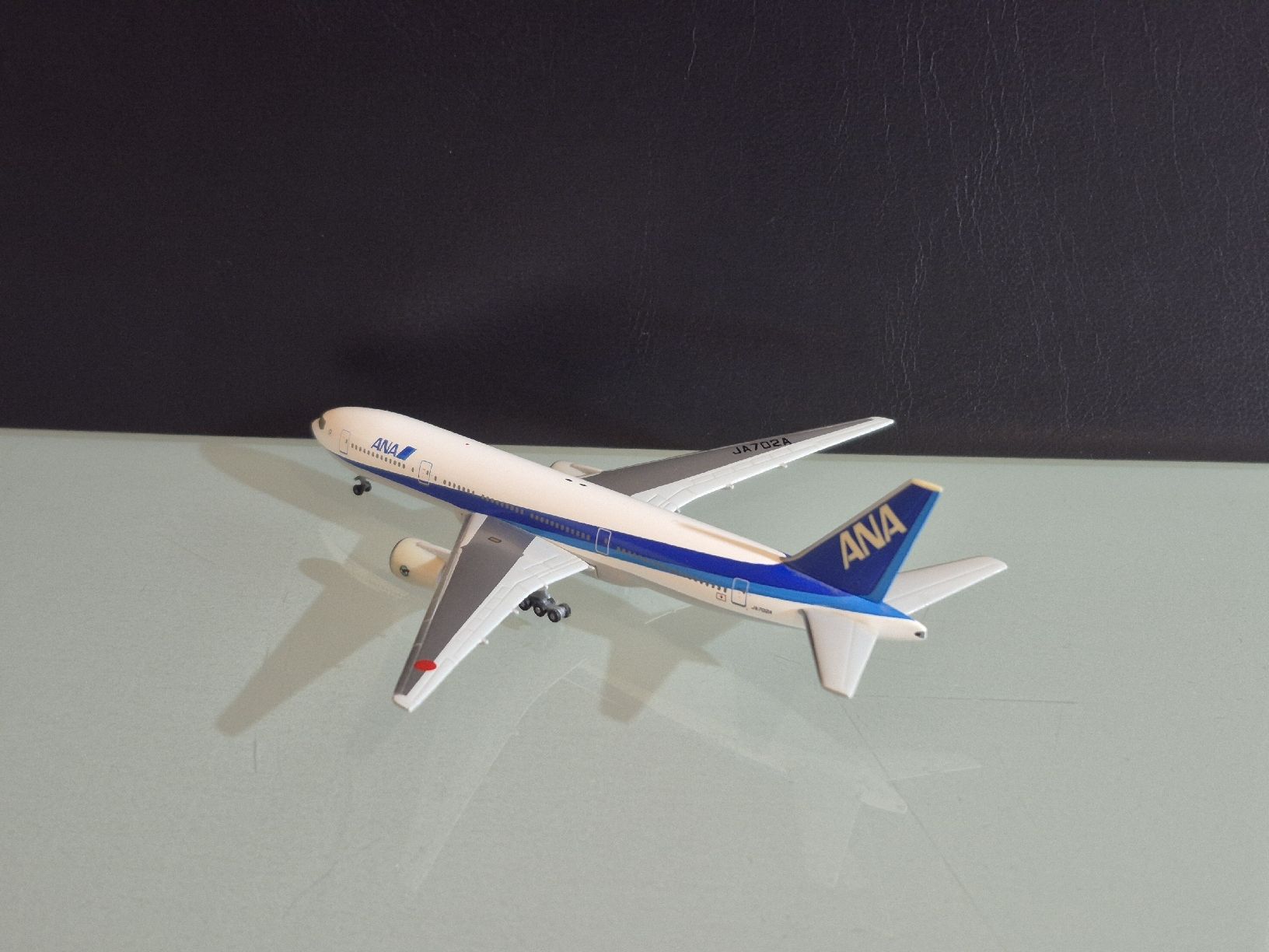 Kit di modellismo & Modellini statici: ANA All Nippon Airways 1:500 – Usato da Uetendorf venduto da myhome12 1