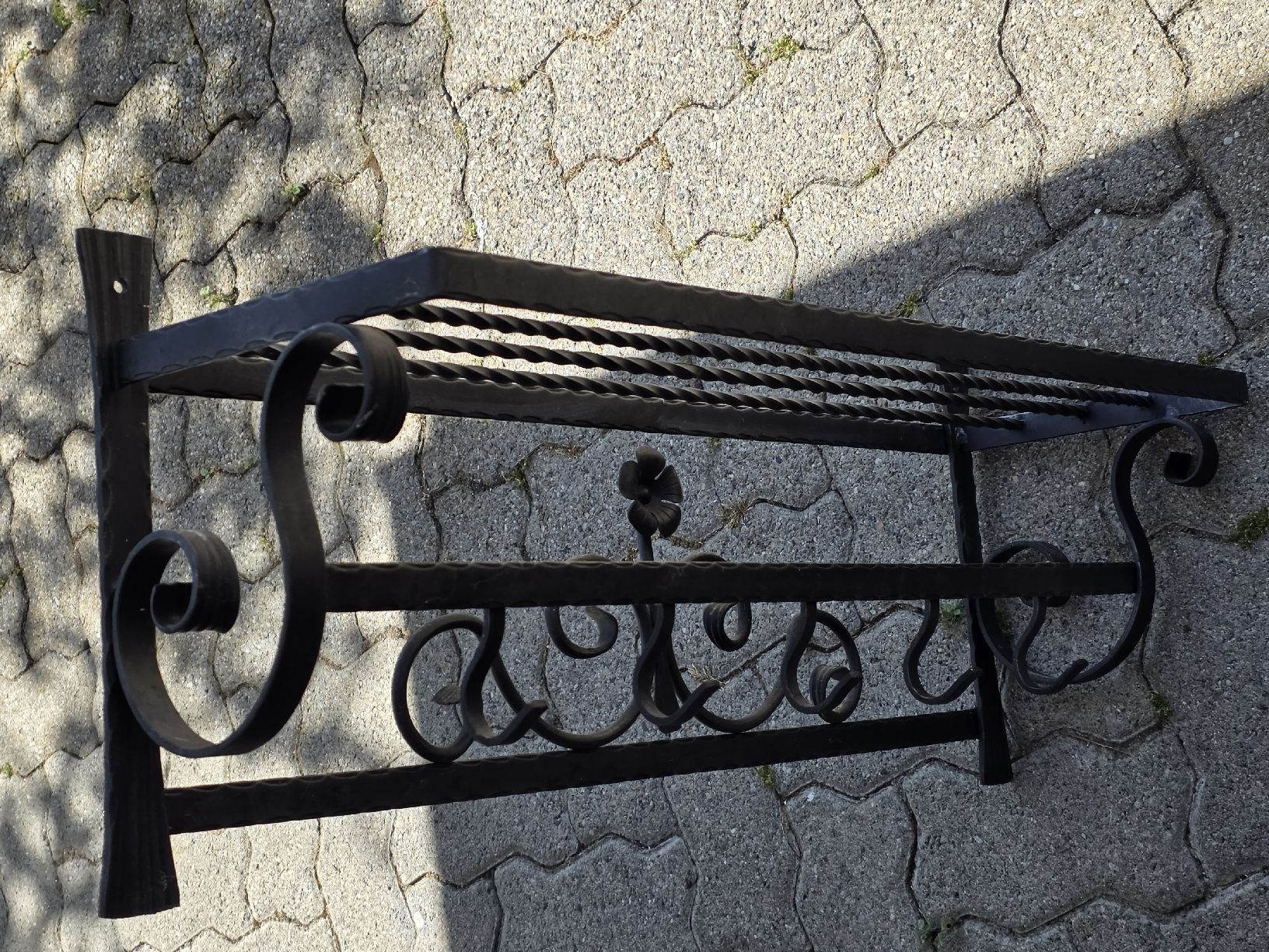 Garderobe: Iron Wall Shelf Decorative Rustic – Gebraucht aus Hinwil von Ehretstock8