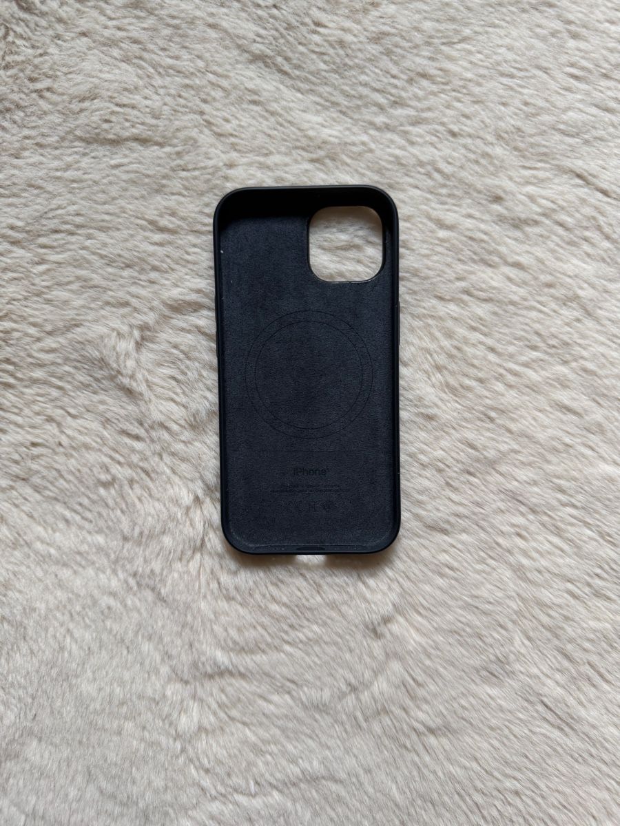 Apple Covers & Schutzfolien: Apple iPhone Case in Dunkelblau (Original) – Gebraucht aus Reinach von fstefanie 1