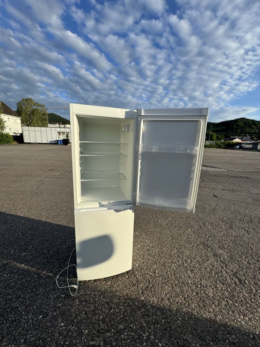 Frigoriferi: Super Kuhlschrank  – Usato da Basel venduto da mau_m6rr 1