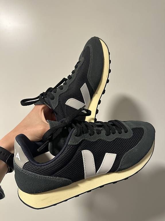 Veja Scarpe da uomo: Veja Schuhe – Usato da Basel venduto da AnDeg 3