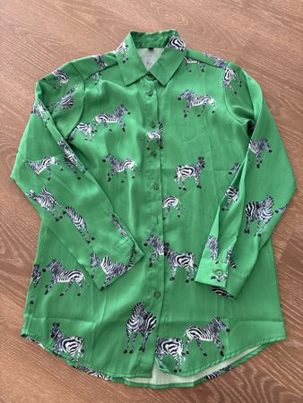 Camicia verde a stampa zebra taglia S 🦓💚🌱