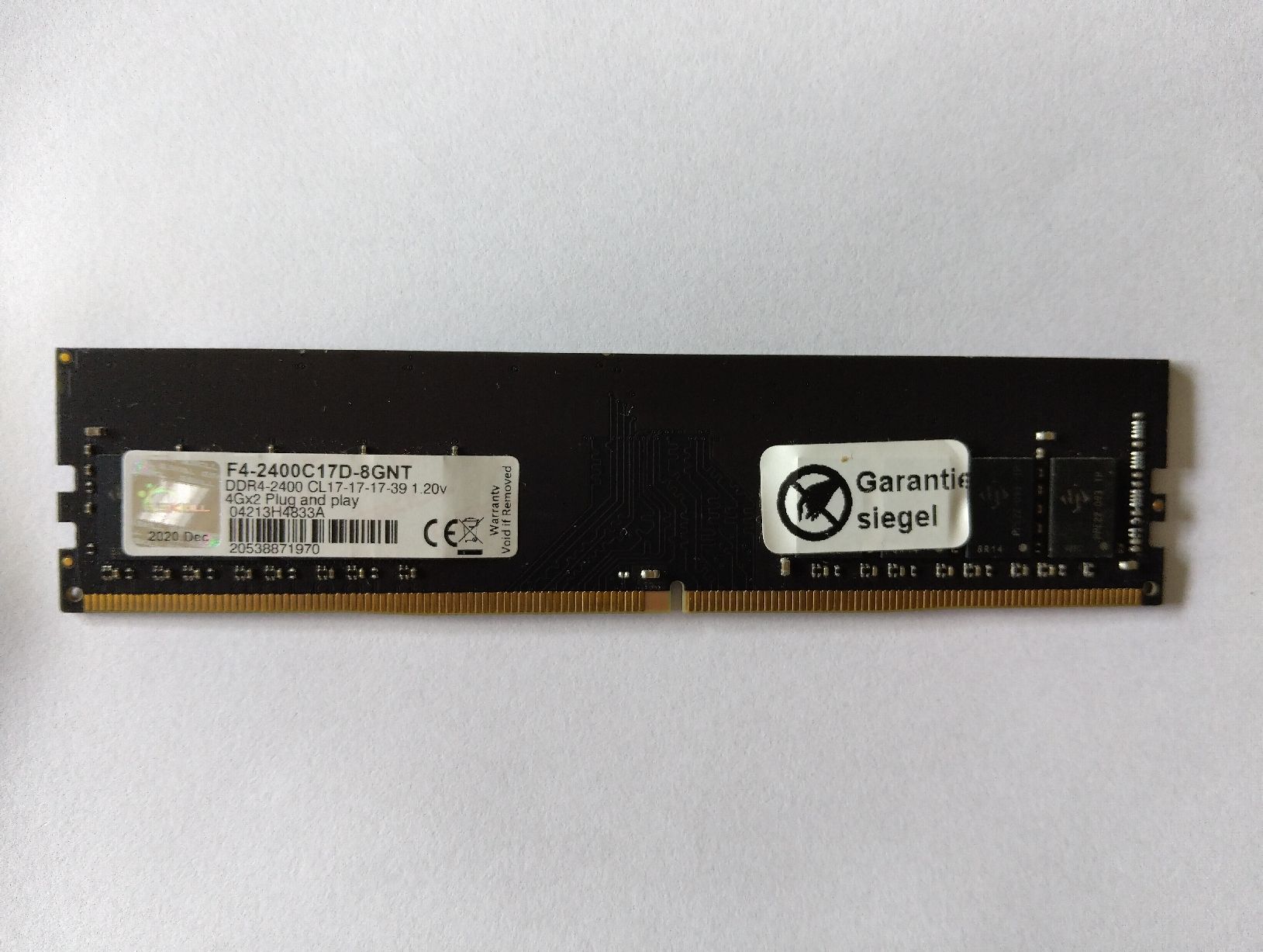 G.Skill Memoria / RAM: G Skill DDR4-2400 2x8GB – Usato da Zürich venduto da inho 1
