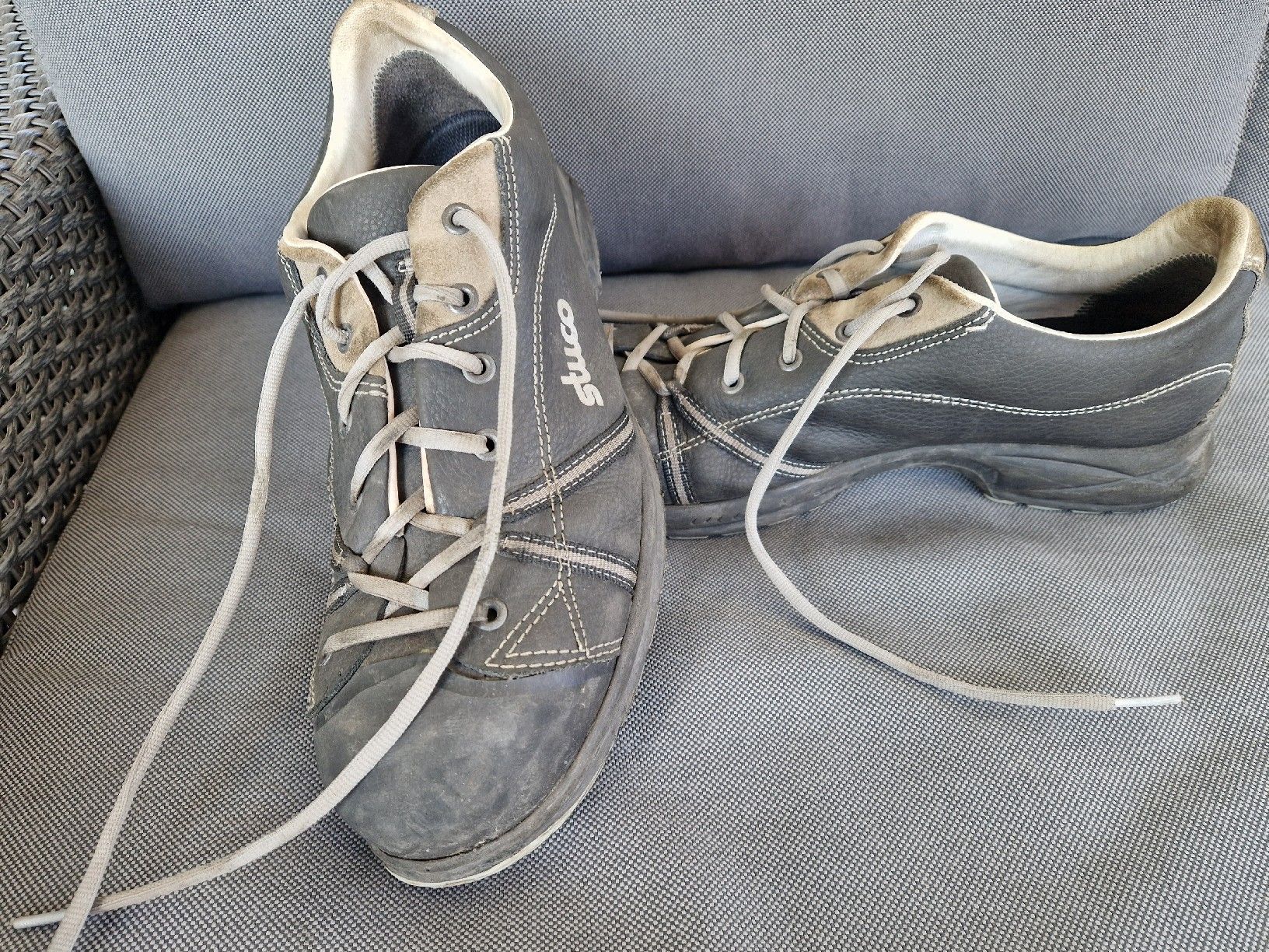 Stuco Scarpe da uomo: Stuco Sicherheitsschuhe S3 SRC ESD Gr. 44 – Usato da Niederrohrdorf venduto da Miripfiri 2