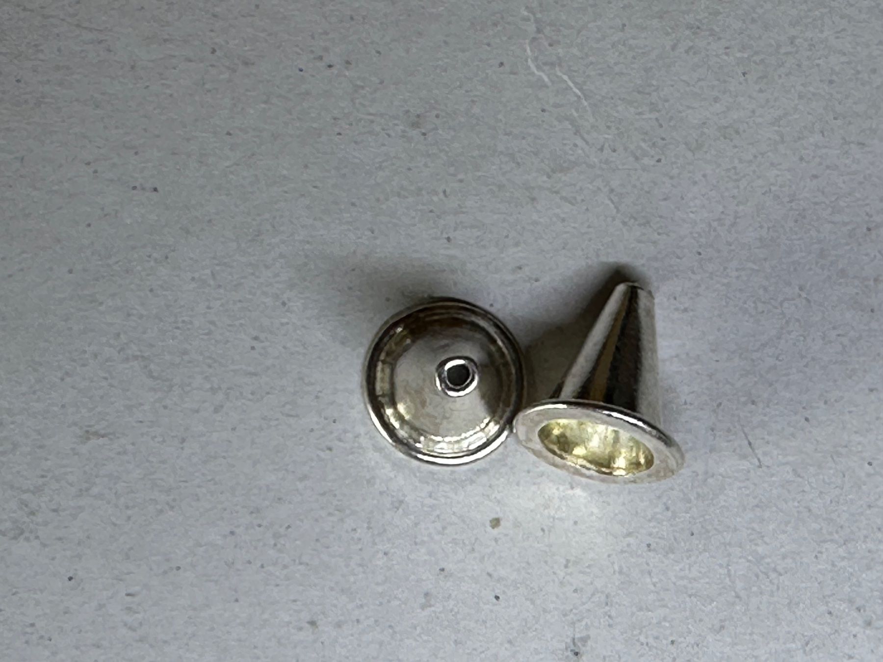 Perle (finte): 2 St. 925 Silber Schmuck Perlenkappen / Endkappen – Nuovo (secondo la descrizione) da Langenthal venduto da Seelenfreunde 4