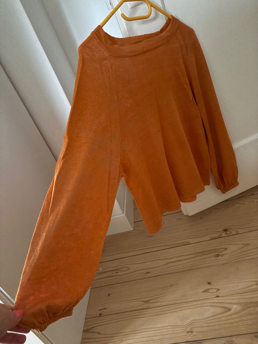 Pullover & Sweatshirts: Pullover 100% Leinen dunkelorange Gr. 38/40 – Gebraucht aus Zollikon von Tmango