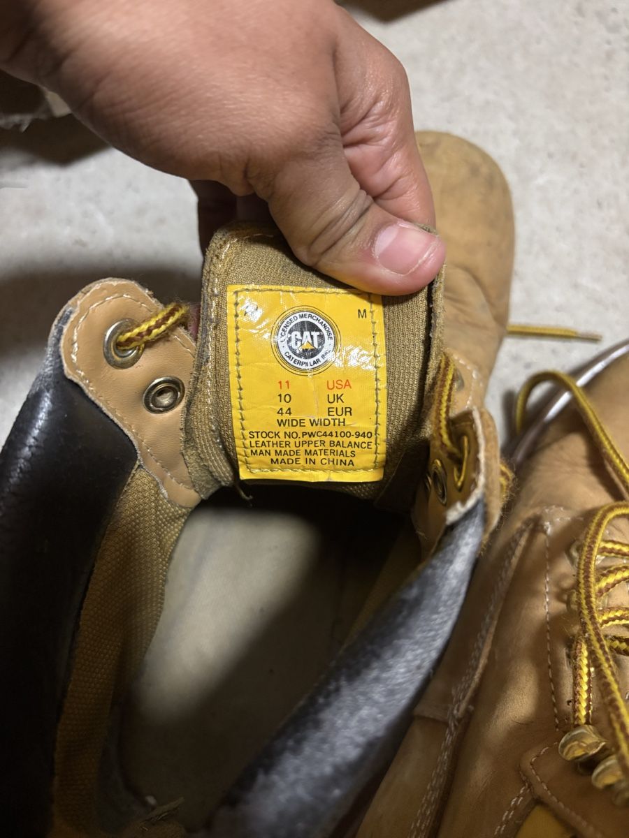Caterpillar Scarpe da uomo: Bottes Caterpillar homme, taille 44 – Usato da Yverdon-les-Bains venduto da Livia.vtier 2