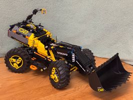 LEGO Technic 42081 – Volvo Concept Wheel Loader ZEUX #1