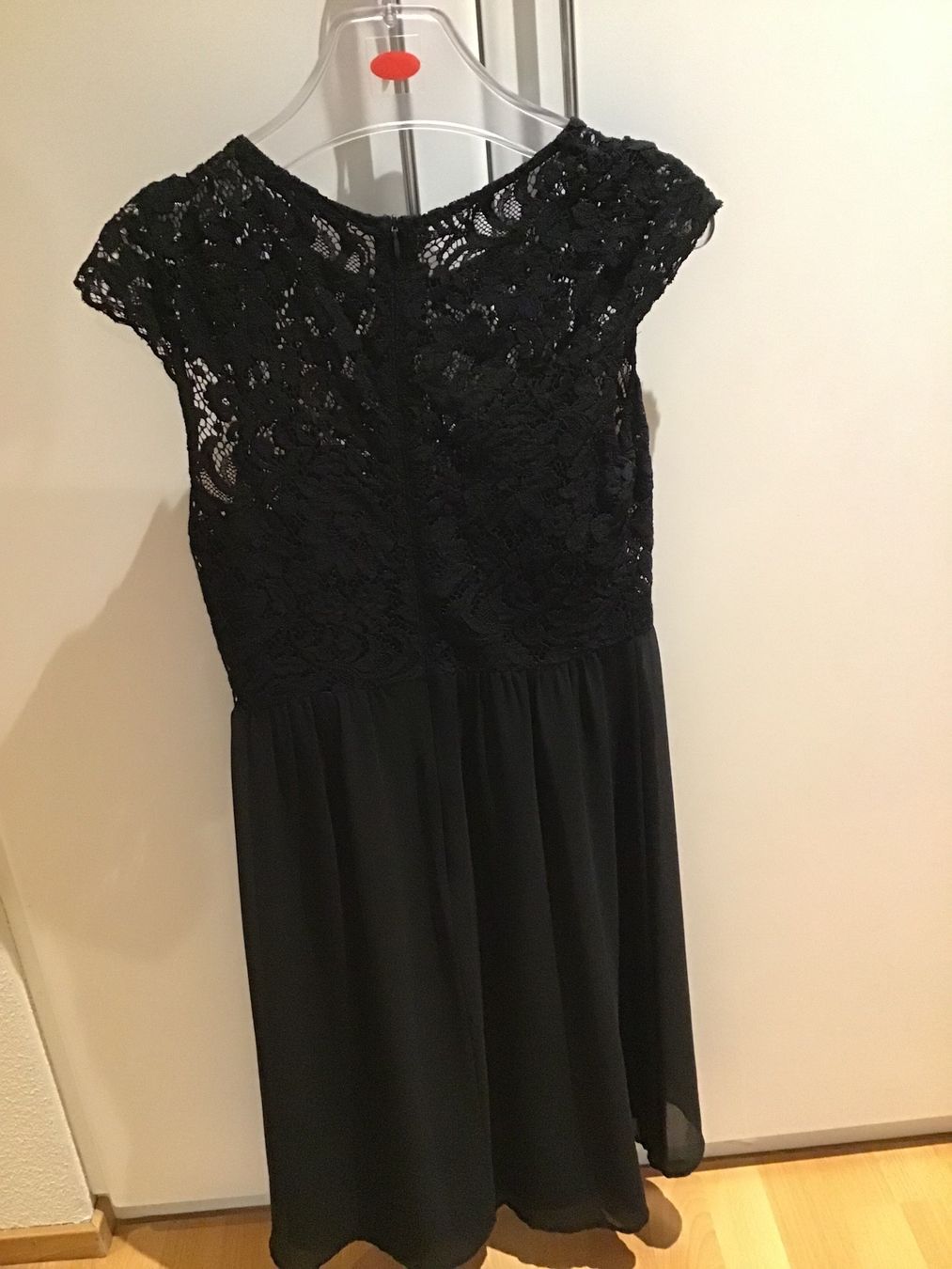 Esprit Vestiti: Hübsches Festkleidung, ESPRIT, Gr.34 NEU – Nuovo (secondo la descrizione) da Ebikon venduto da Squizi 3