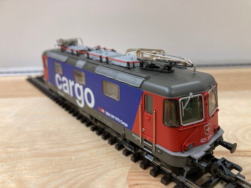 Märklin H0 Elektrolokomotive Re 421 374-0 SBB (Gebraucht) in Büsserach ...