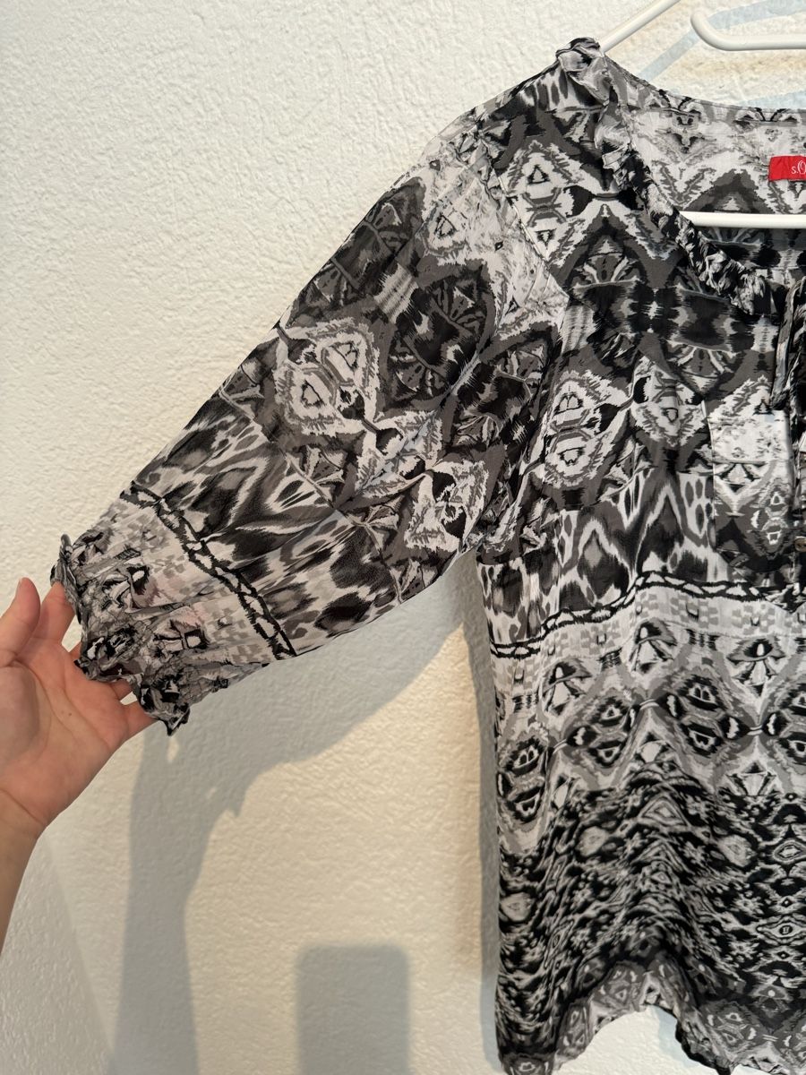 S.Oliver Camicette: leichte Bluse S.Oliver schwarz weiss Gr. S / 36 – Usato da Fislisbach venduto da KolibriSecondhand 2