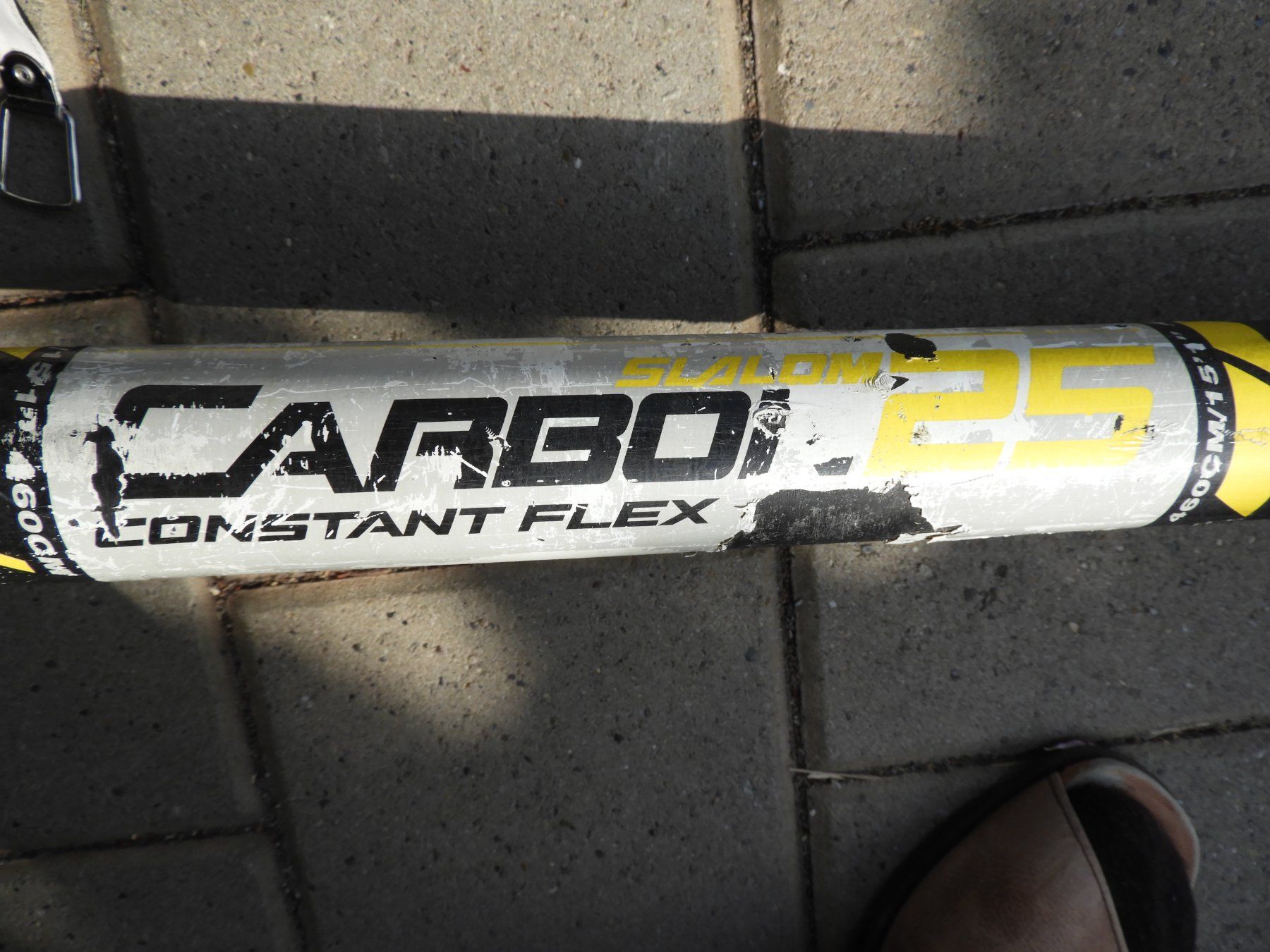 Tavole da surf e di nuoto: Windsurfing Slalom Carbon Mast teilbar – Usato da Gutenswil venduto da Sibe7