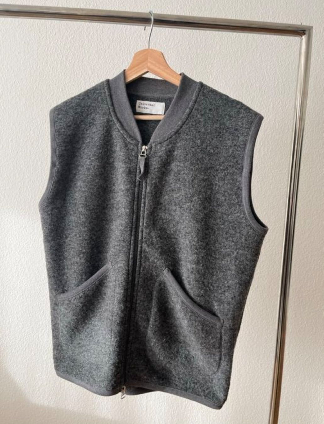 Gilet & Giacche: Universal Works Woll Gilet – Nuovo (secondo la descrizione) da Muri b. Bern venduto da SauceBernoise