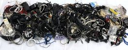 Kabel, Mehrfachstecker, Telefon, Kamera, Adapter etc.