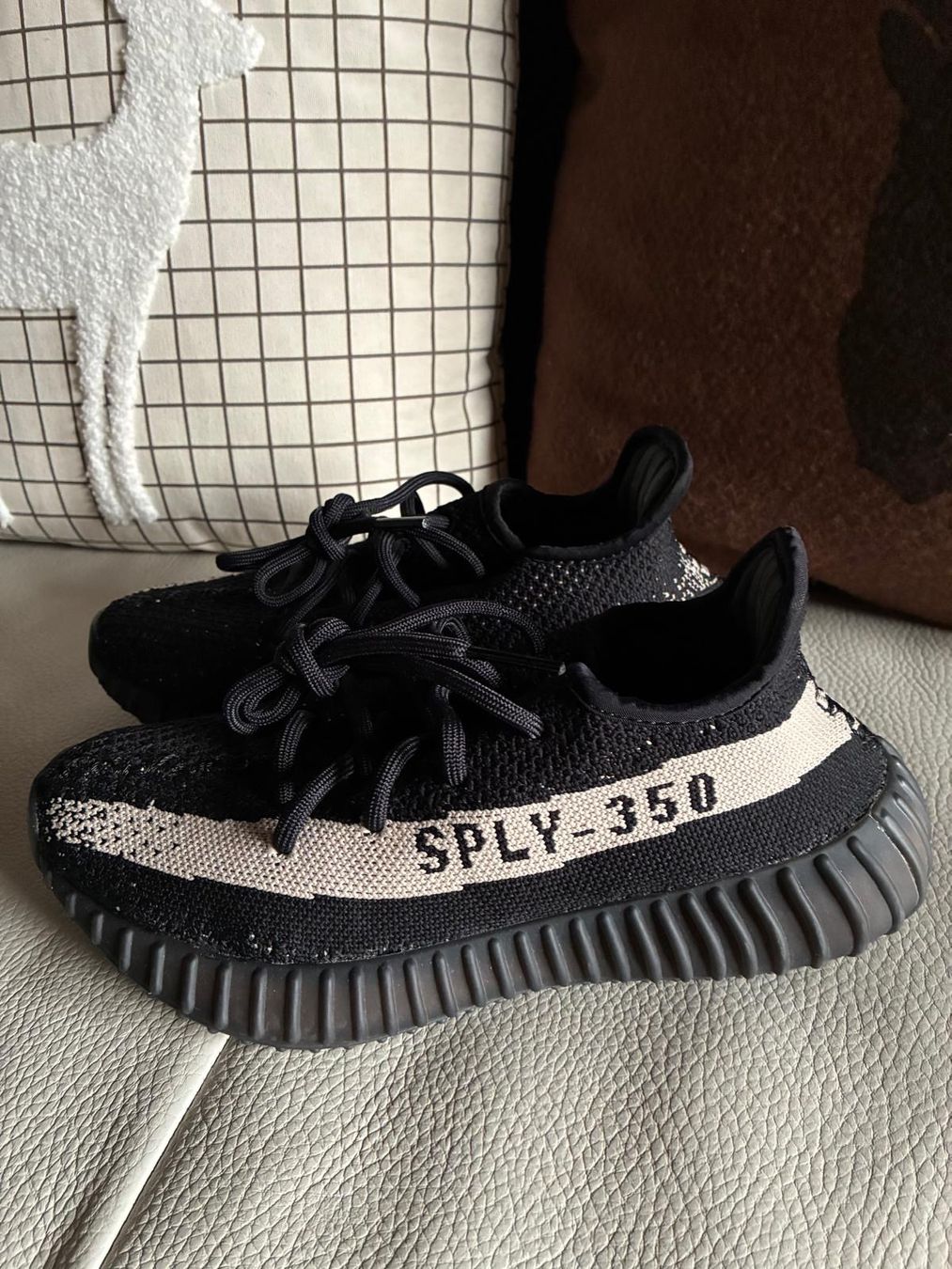 Adidas Chaussures hommes: ADIDAS YEEZY BOOST – D'occasion à Rümlang par har_z6qv 1