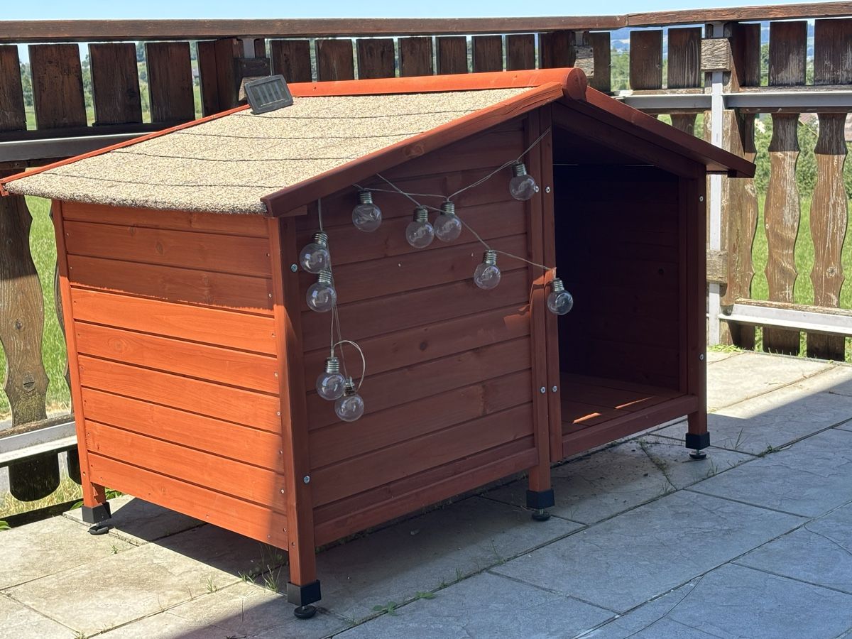 Liege- & Schlafplätze: Hundehütte – Neu (gemäss Beschreibung) aus Samstagern von gullweig