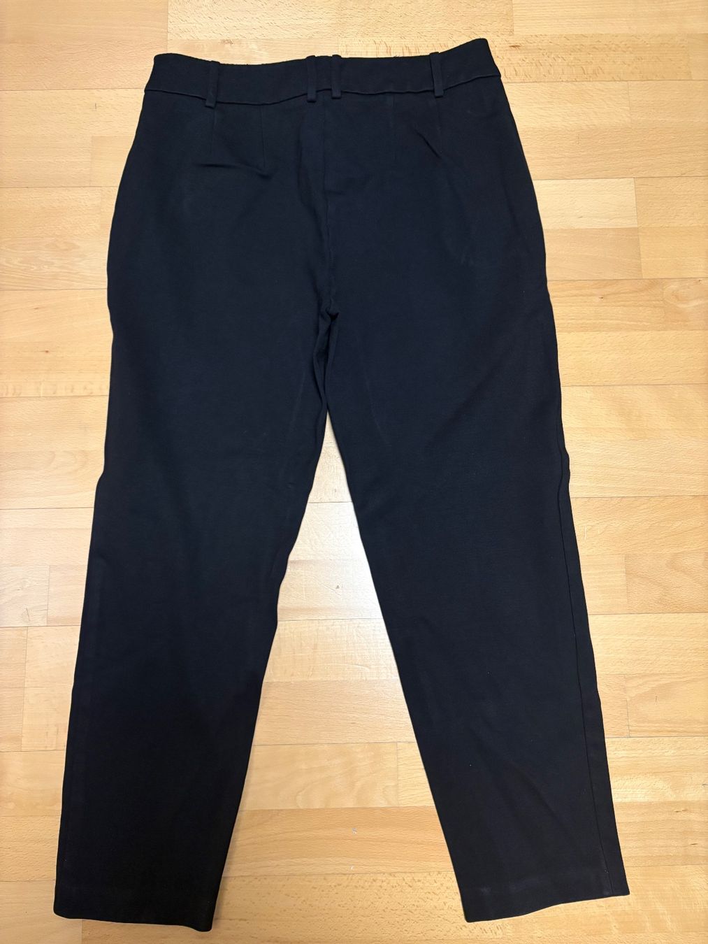 Esprit Pantaloni: Hose schwarz - Esprit - Grösse 38 – Nuovo (secondo la descrizione) da Oberuzwil venduto da jabano 1