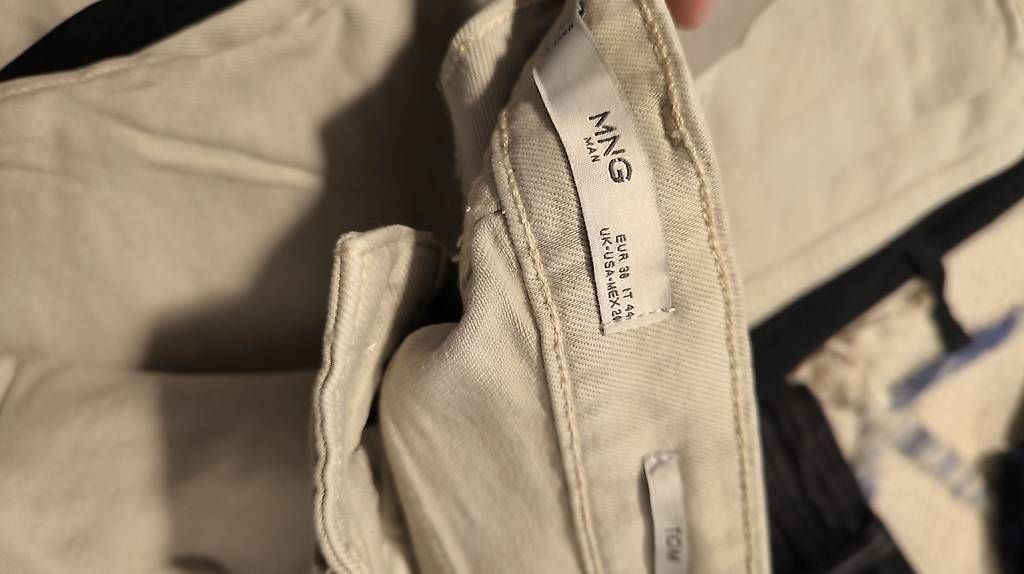 Pantaloni: 7 Hosen für 38 Mango, Springfield  – Usato da Basel venduto da wis_c5wz 2