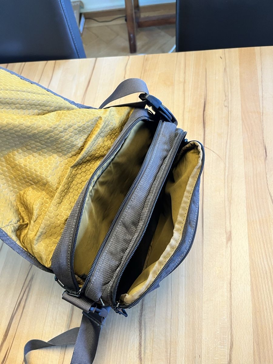 Vaude Borse: Vaude Handtasche aus PET – Usato da Zürich venduto da nic_q79x 1