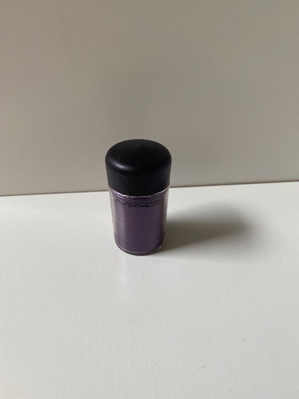 Make-up: MAC Pigment Grape – Nuovo (secondo la descrizione) da Dielsdorf venduto da Miri1101