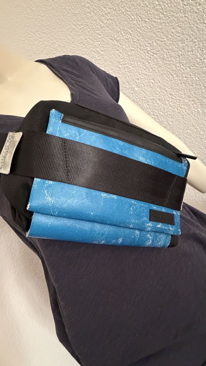 Freitag Taschen: Freitag - Dixon Crossbody Small - Neu – Neu und originalverpackt aus Bern von VintageRuth 1