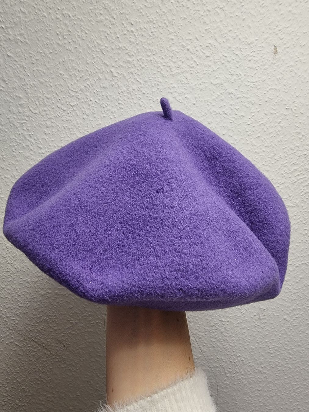 Copricapi, berretti & cappellini: FLORA SUPER Beret aus 100% Wolle – Usato da Zürich venduto da NIxa 3