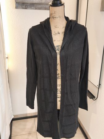 Damen Strickjacke mit Kapuze schwarz guter Zustand