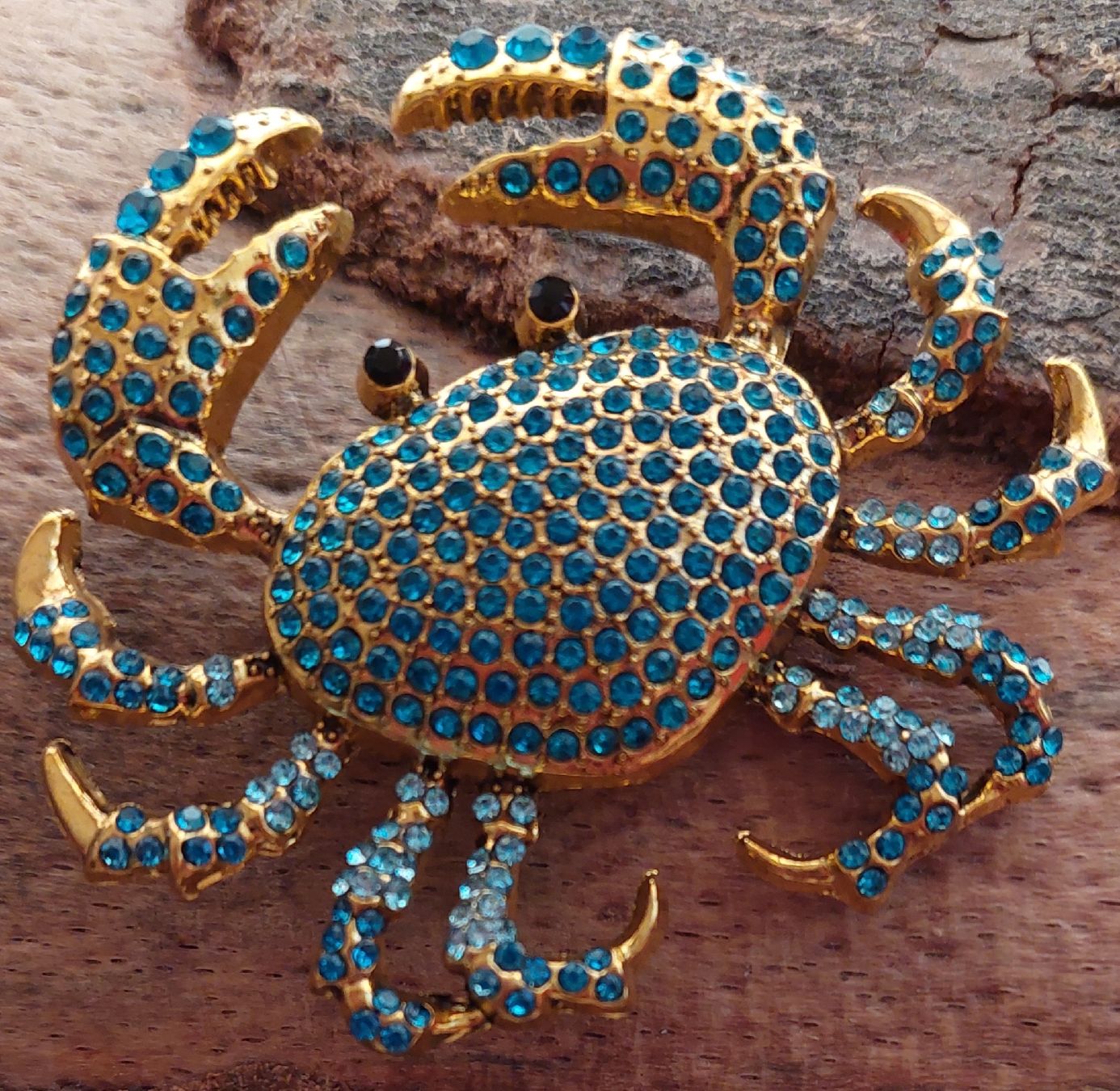 Broschen & Nadeln: Brosche Krebs - Strass blau / türkis – Neu (gemäss Beschreibung) aus Oberwil BL von Hunajakakku 2