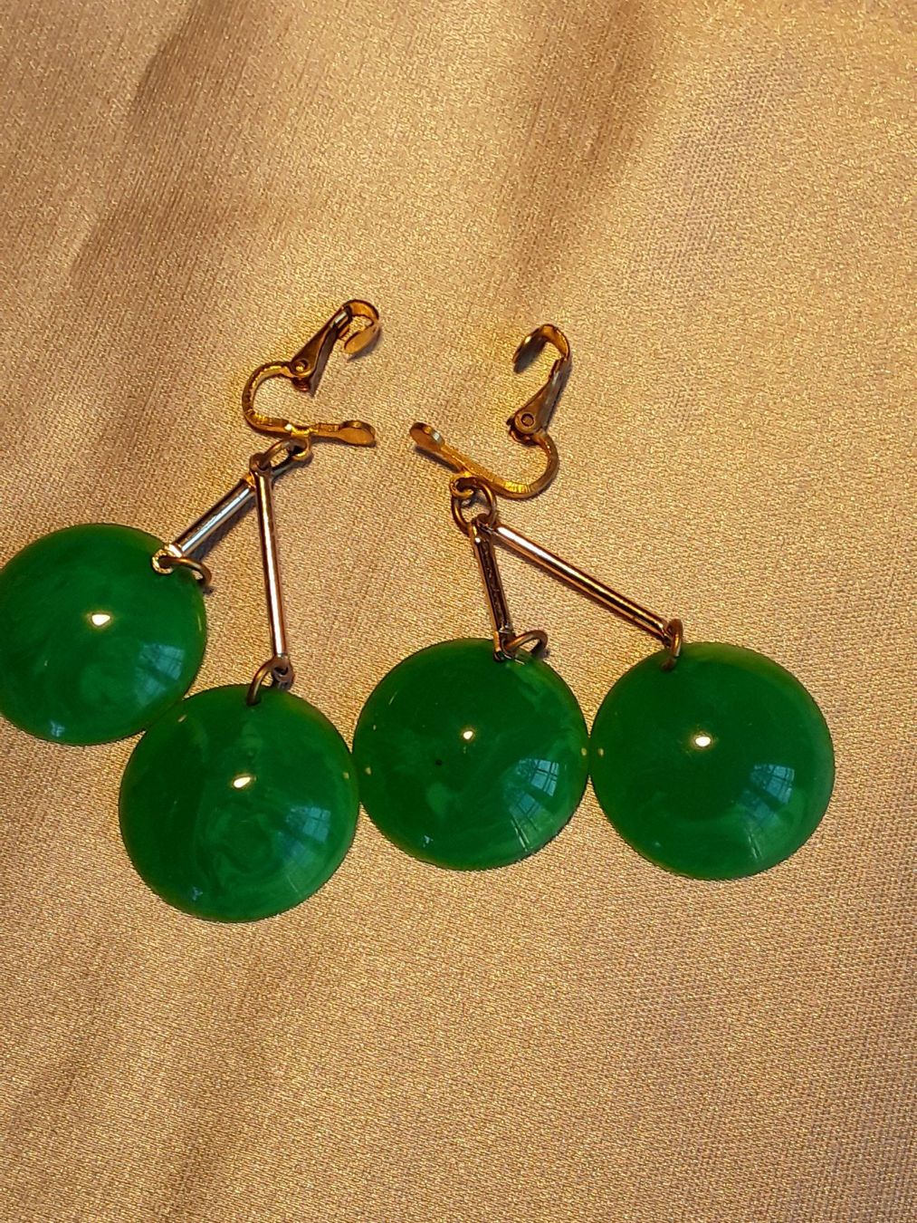 Orecchini pendenti & Orecchini a lobo: Vintage extravagante grüne Ohrclips – Usato da Zürich venduto da helsan 5