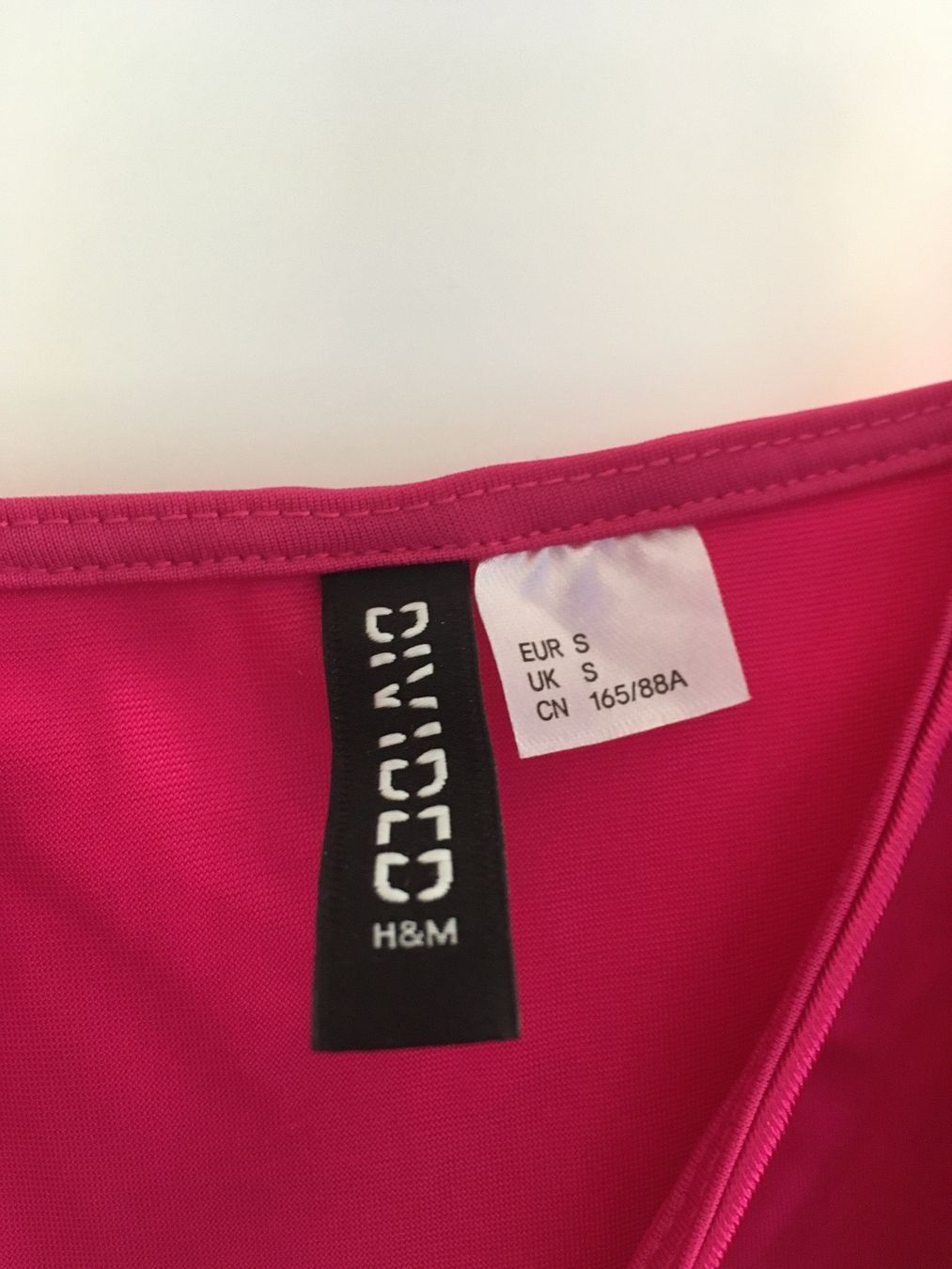 H&M Vestiti: Robe rose fuchsia H&M Divided – Usato da Sion venduto da edelweissse 3