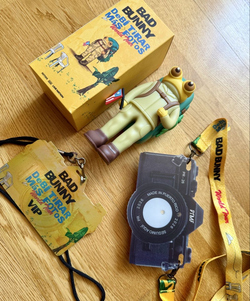 Ladegeräte: Bad Bunny VIP Package (Sapo Powerbank!) – Gebraucht aus Bern von Noah1991 1