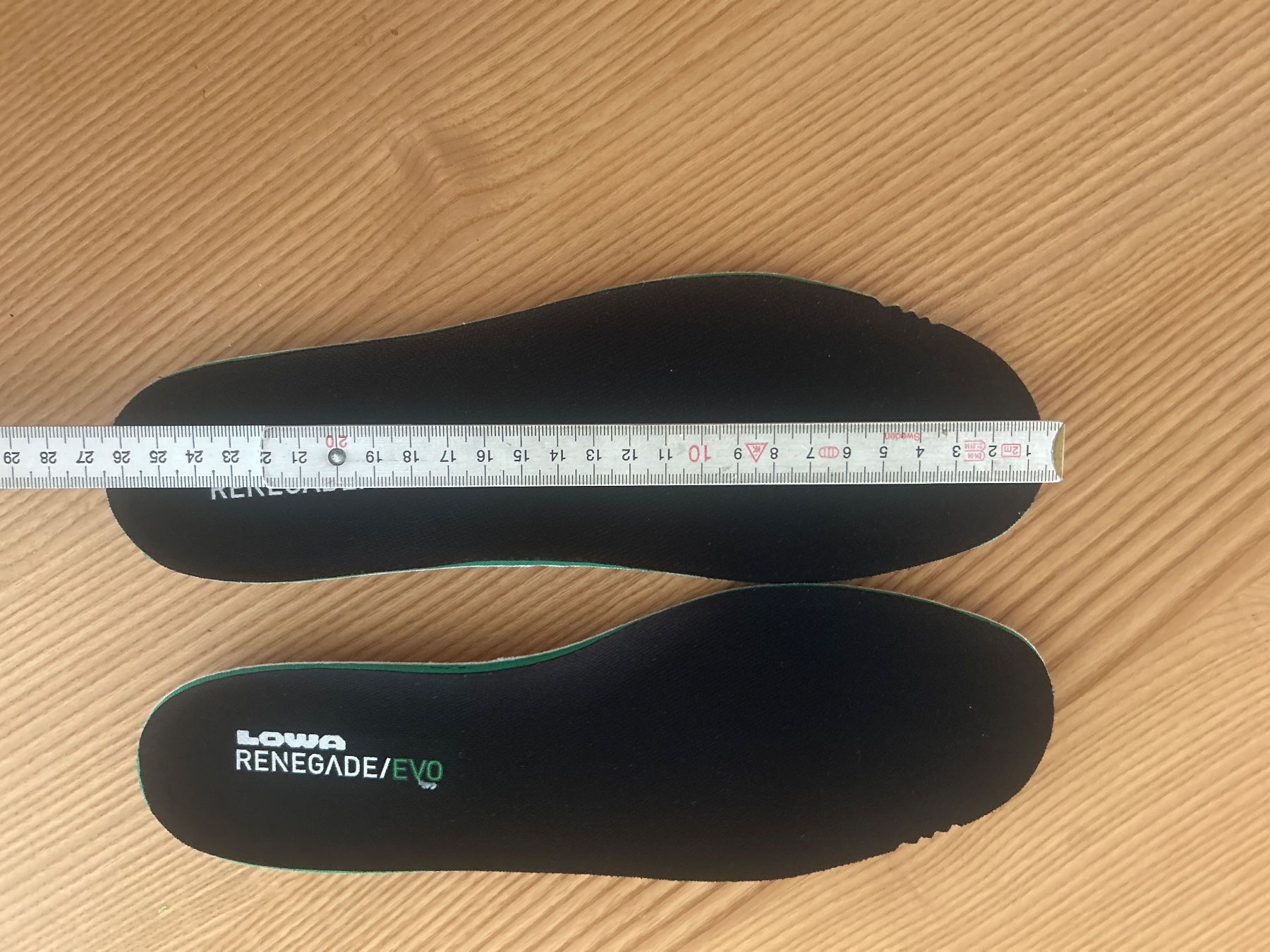 Lowa Herrenschuhe: Wanderschuhe Lowa Gr. 7.5 – Gebraucht aus Sachseln von Mbueffel 3