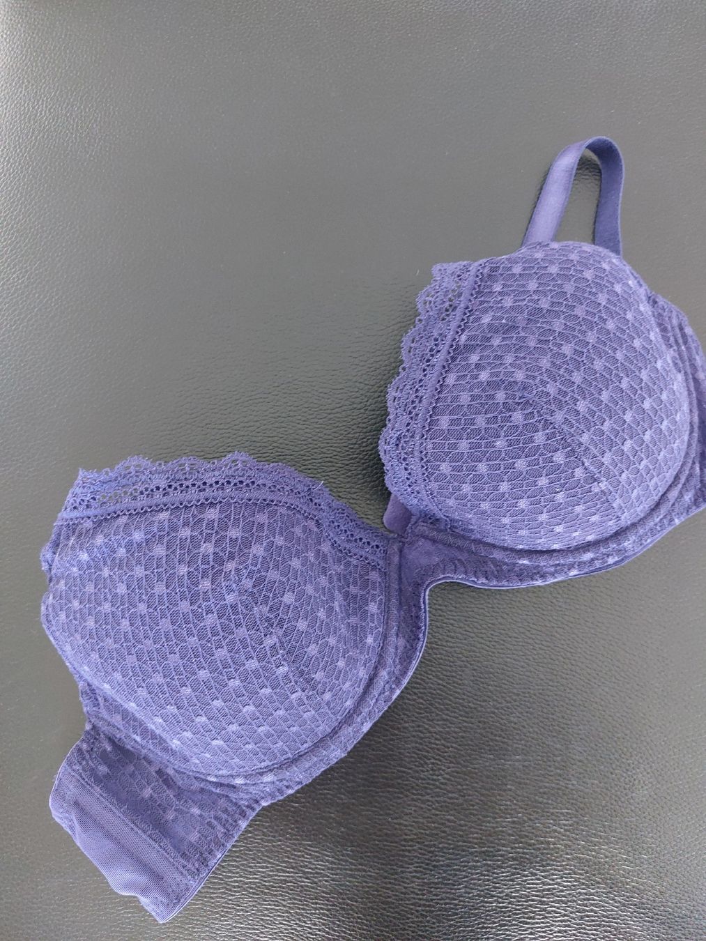 Altra biancheria intima: BH 85B – Usato da Schmitten venduto da JasiStern