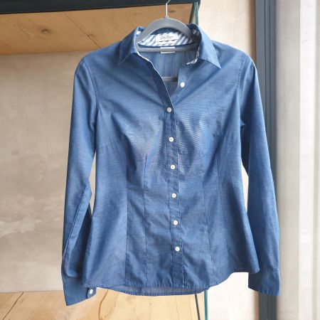 🐸 SCHÖNE TAILLIERTE BLUSE XS VON VAN HEUSEN
