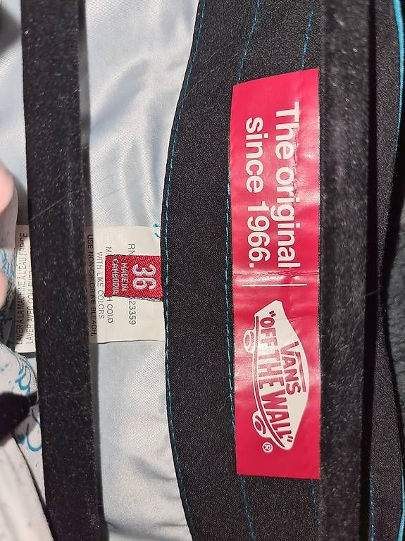 Pantaloni: Vans Shorts Gr.36 Herren – Usato da Rupperswil venduto da Homer20 1