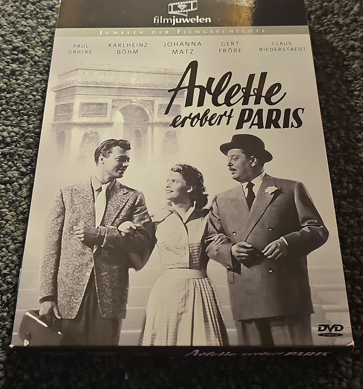 Tutti i DVDs: Arlette erobert Paris (21402) – Usato da Ruswil venduto da jan_bxl5