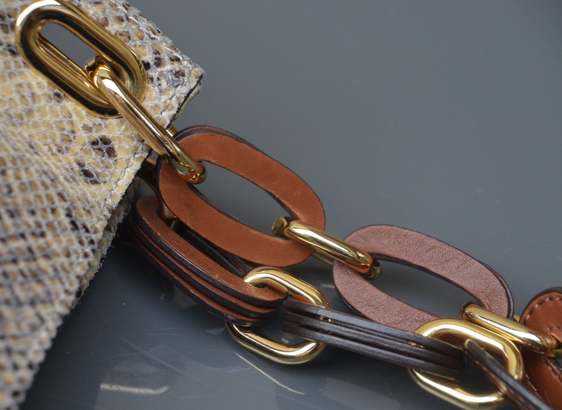 Michael Kors Borse da donna: Michael Kors Tasche /  sac – Usato da Collonges venduto da arashee 8