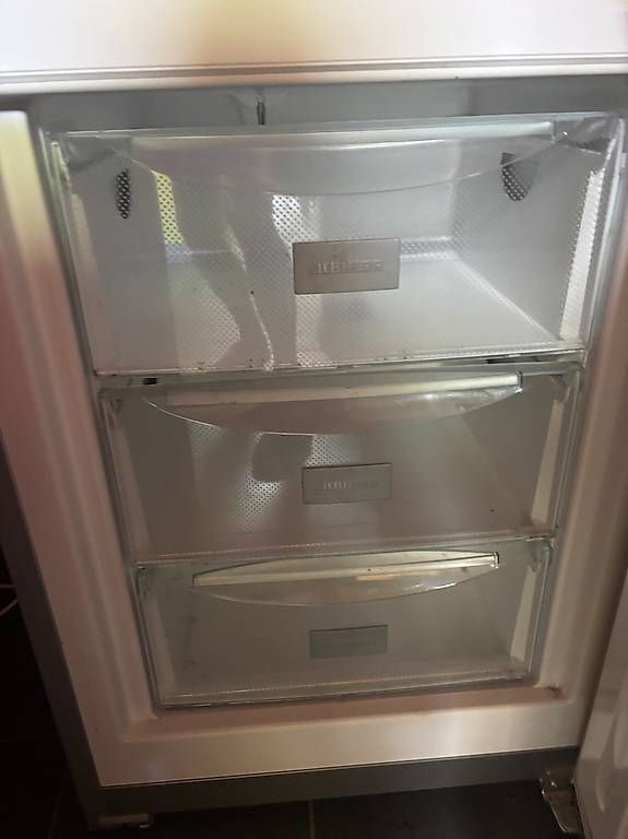 Frigoriferi: Réfrigérateur combiné Liebherr, inox – Usato da Ardon venduto da Azurreka 2