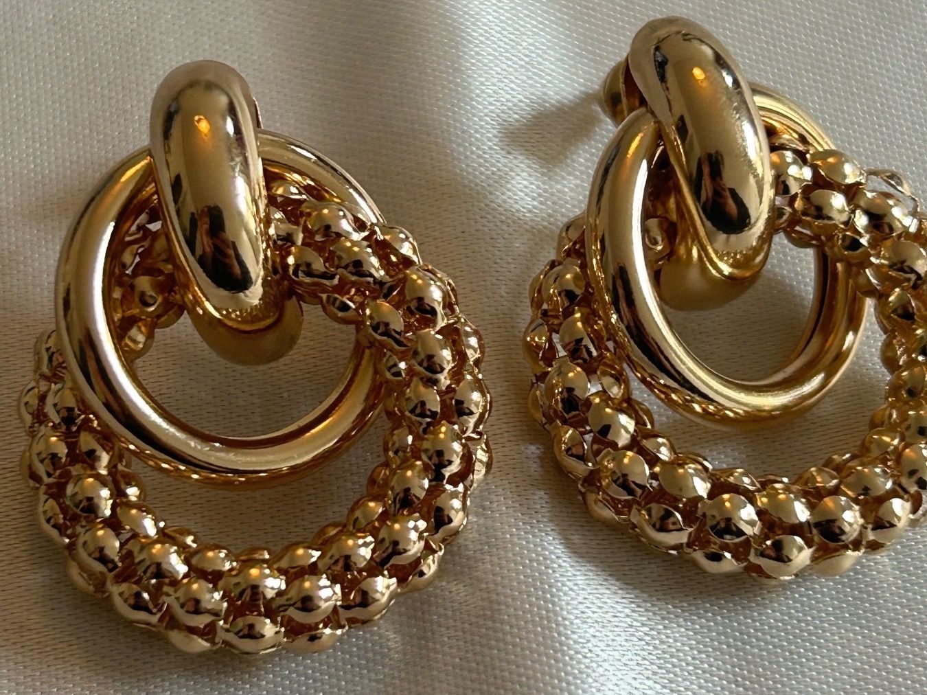 Orecchini pendenti & Orecchini a lobo: Goldene Statement Ohrringe aus Edelstahl – Nuovo e nell'imballaggio originale da Bern venduto da FreitagsSachen22 4