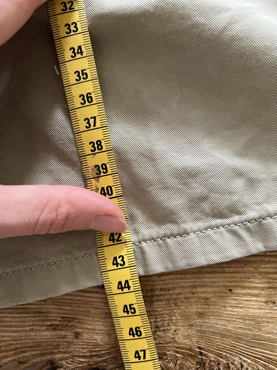 Benetton Pantaloni: Benetton Shorts helles oliv grün – Usato da Kiesen venduto da Patricia0104 4