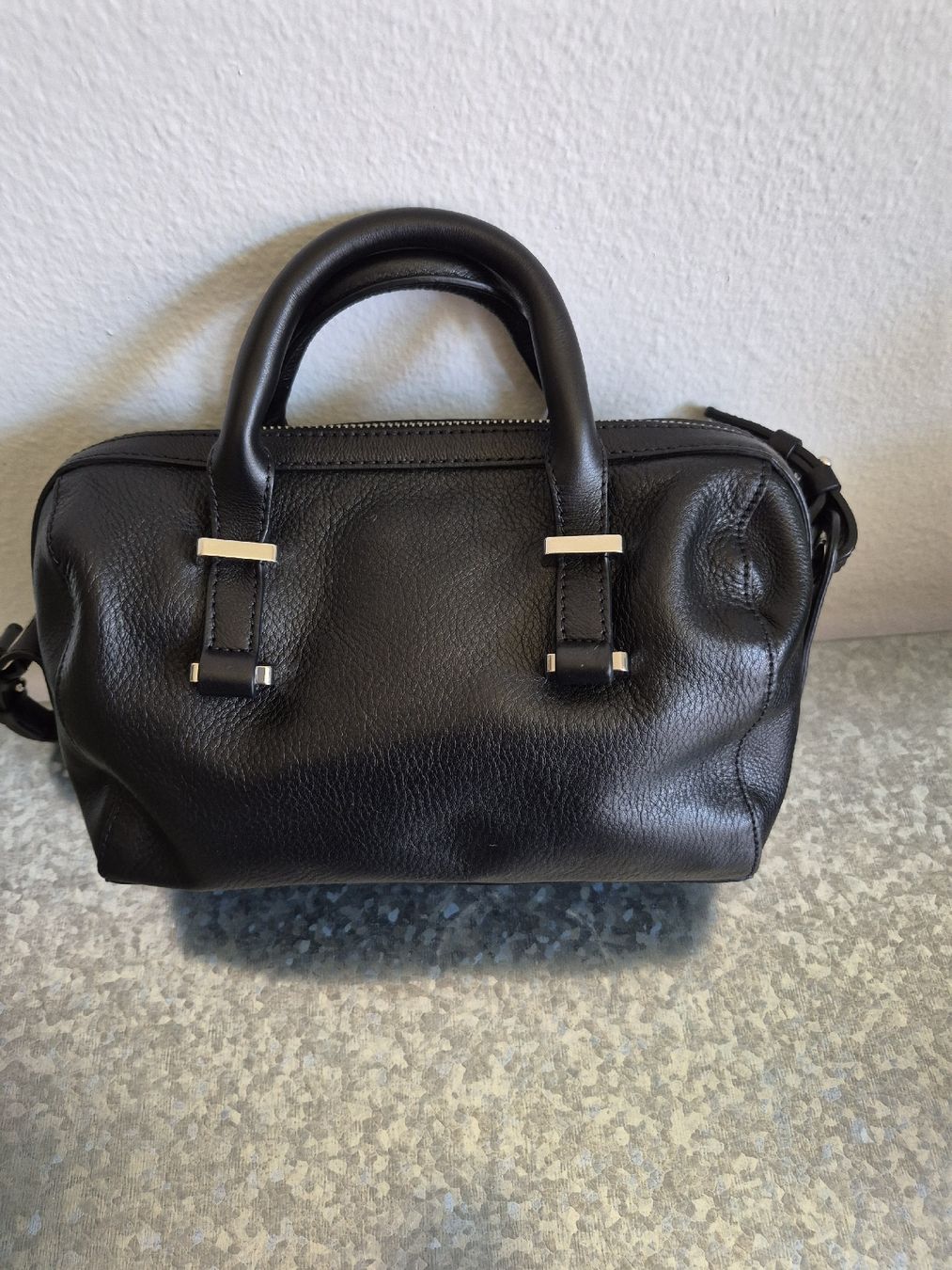 Taschen für Damen: Massimo Dutti  Ledertasche  Schwarz – Gebraucht aus Bern von Rou_rsz5 1