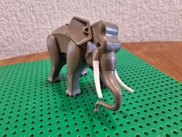LEGO elephant1c01 Dark Gray Elephant Type 1 with White Tusks